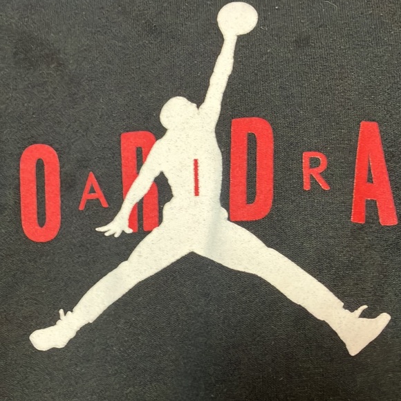 21. Air Jordan hoodie sweatshirt - Picture 2 of 9